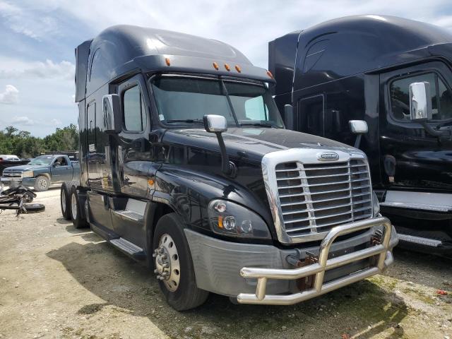 2016 FREIGHTLINER CASCADIA 1, null