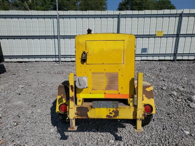 1B9BU0612P1319015 - 1993 GENE TRAILER YELLOW photo 5