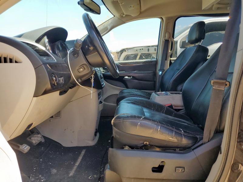 2A4RR8DG1BR645522 - 2011 CHRYSLER TOWN & COU TOURING L BLACK photo 7