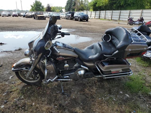 1HD1FCW155Y628311 - 2005 HARLEY-DAVIDSON FLHTCUI Қоңыр фото 3