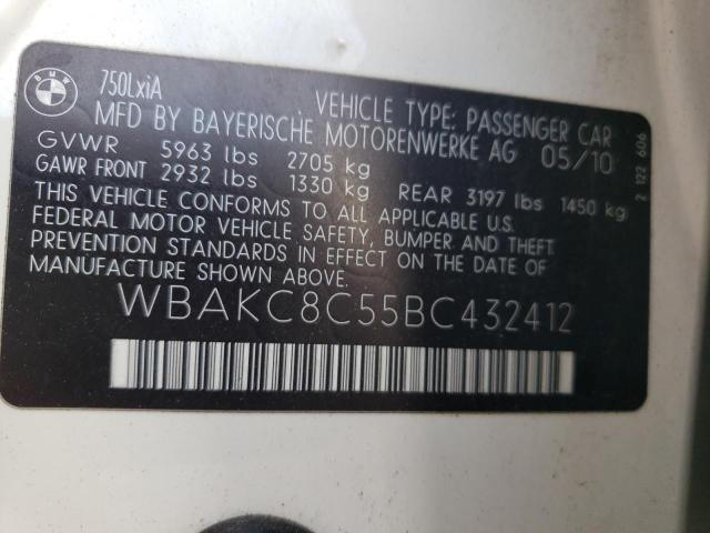 WBAKC8C55BC432412 - 2011 BMW 7 SERIES LXI WHITE photo 12