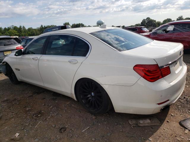 WBAKC8C55BC432412 - 2011 BMW 7 SERIES LXI WHITE photo 2
