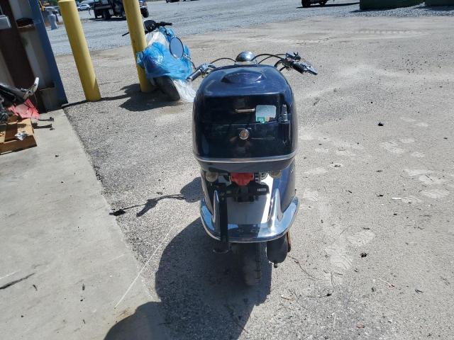 L5YACBPH5P1119226 - 2023 MISC ELEC SCOOT Двухцветный фото 4