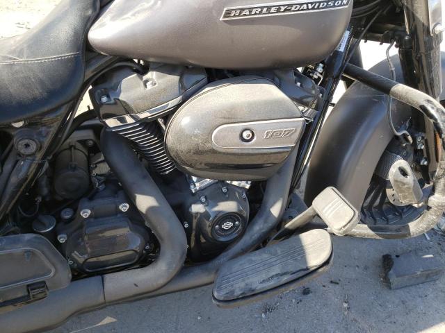 1HD1KVC27HB695830 - 2017 HARLEY-DAVIDSON FLHRXS GRAY photo 5