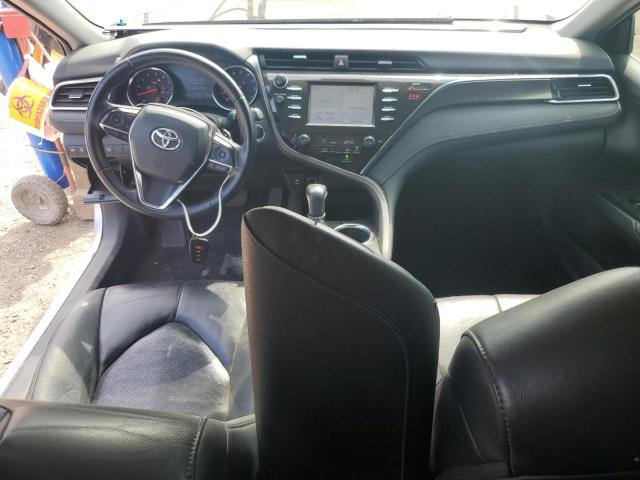 4T1B61HKXJU114838 - 2018 TOYOTA CAMRY XSE 银色 照片 8