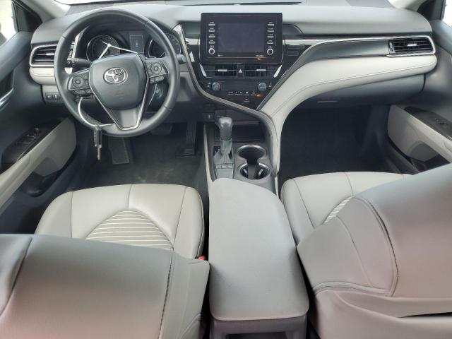 4T1G11AKXPU115866 - 2023 TOYOTA CAMRY SE NIGHT SHADE SILVER photo 8