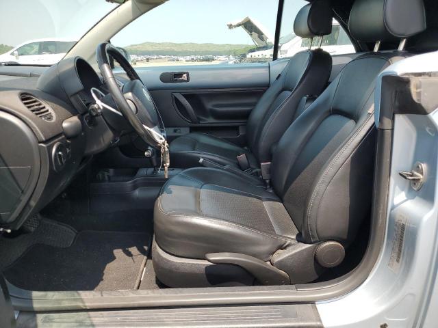 3VWRG3AL6AM010198 - 2010 VOLKSWAGEN NEW BEETLE Blau Foto 7