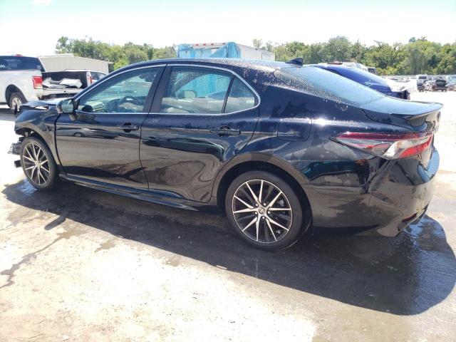 4T1G11AK3PU719985 - 2023 TOYOTA CAMRY SE NIGHT SHADE BLACK photo 2