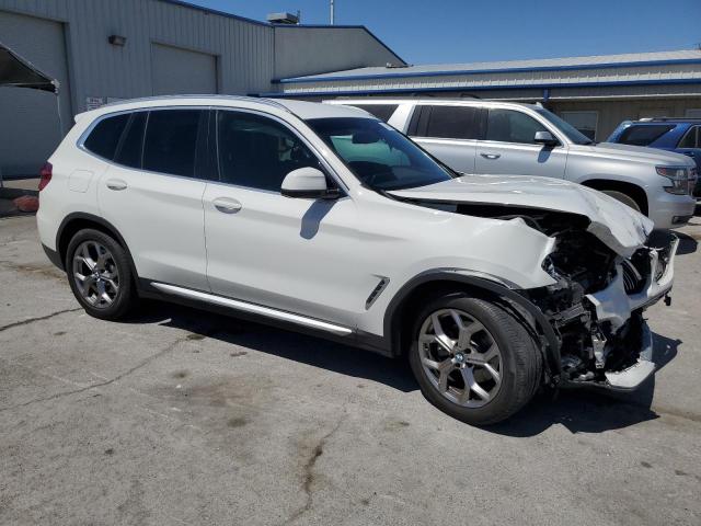 5UXTY3C00LLU69853 - 2020 BMW X3 SDRIVE30I WHITE photo 4