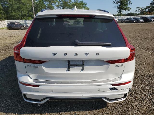 YV4L12RW1P1269042 - 2023 VOLVO XC60 PLUS WHITE photo 6