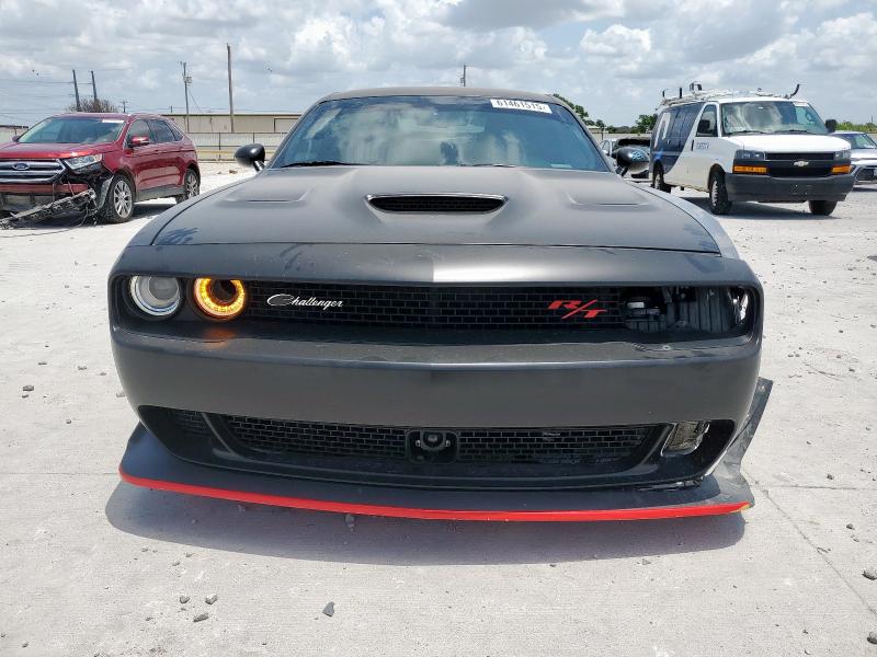 2C3CDZFJ1PH693399 - 2023 DODGE CHALLENGER R/T SCAT PACK GRAY photo 5