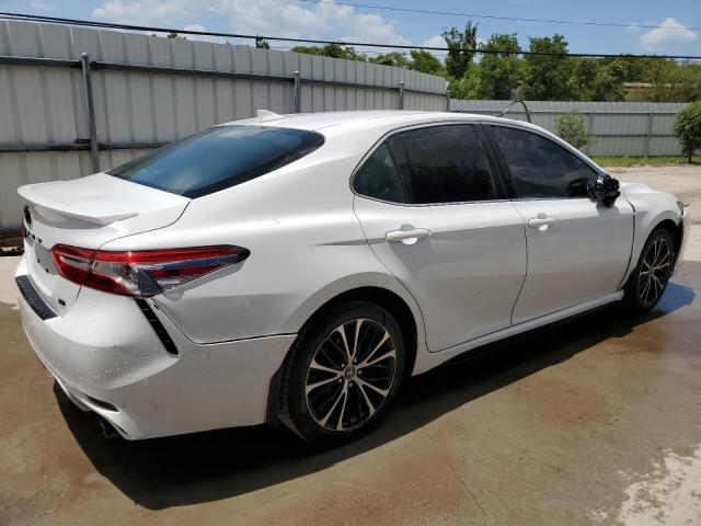 4T1G11AK4LU304507 - 2020 TOYOTA CAMRY SE WHITE photo 3