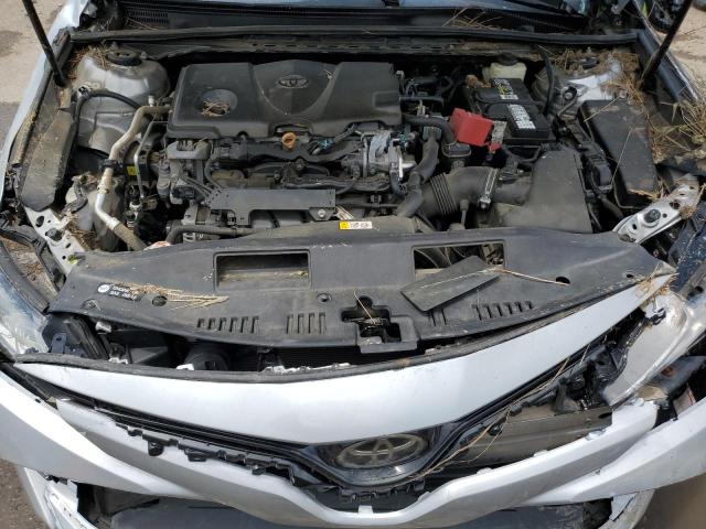 4T1B11HKXJU087896 - 2018 TOYOTA CAMRY L 银色 照片 11