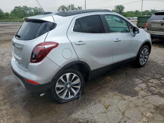 KL4CJESM6NB569447 - 2022 BUICK ENCORE PREFERRED SILVER photo 3