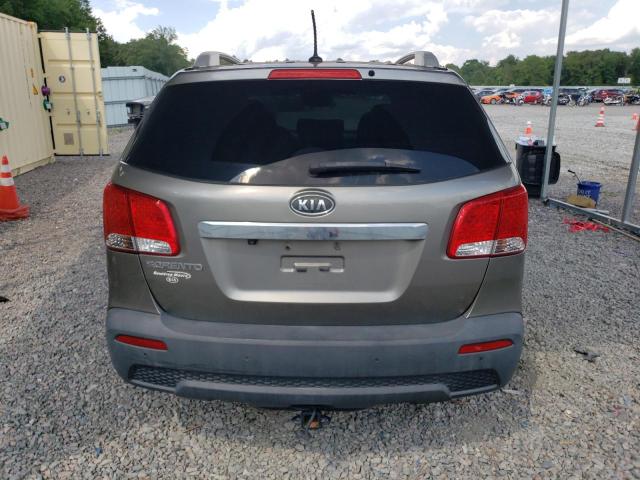 5XYKT3A61CG187798 - 2012 KIA SORENTO BASE GRAY photo 6