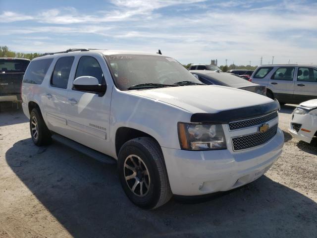 1GNUCHE02AR173264 - 2010 CHEVROLET SUBURBAN C1500  LS WHITE photo 1