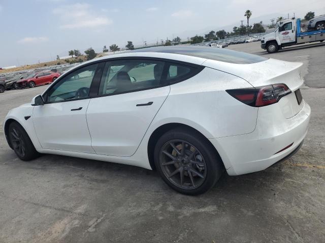 5YJ3E1EA7PF548479 - 2023 TESLA MODEL 3 თეთრი ფოტო 2