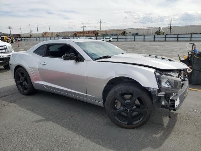 2G1FH1EJ2F9232357 - 2015 CHEVROLET CAMARO SS SILVER photo 4