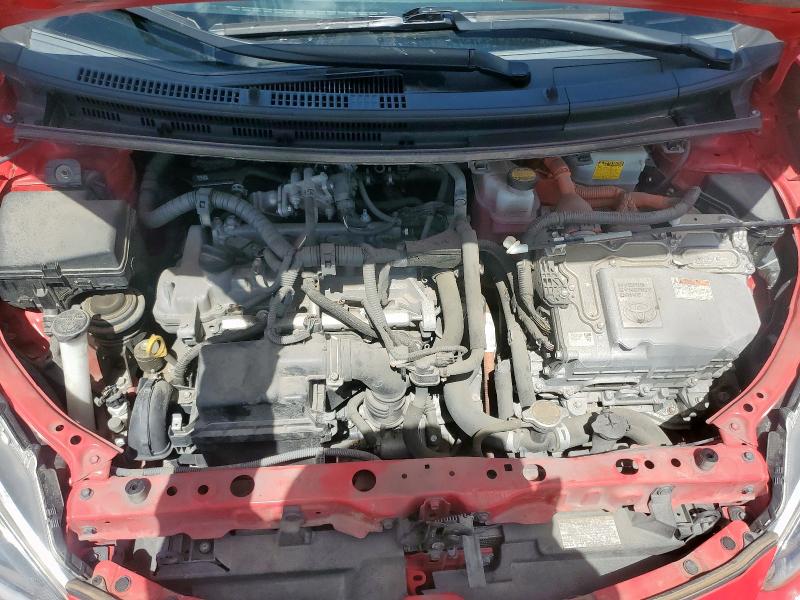 JTDKDTB33F1102174 - 2015 TOYOTA PRIUS C 红色 照片 11