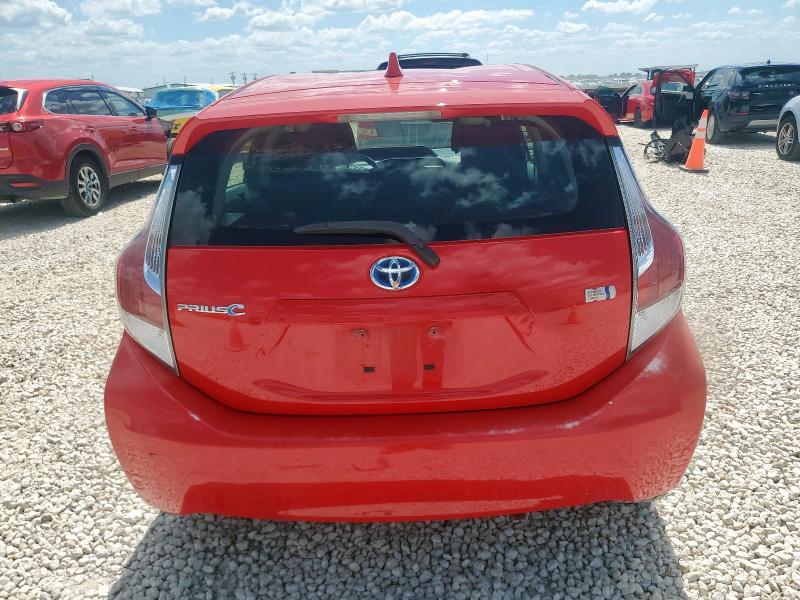 JTDKDTB33F1102174 - 2015 TOYOTA PRIUS C 红色 照片 6