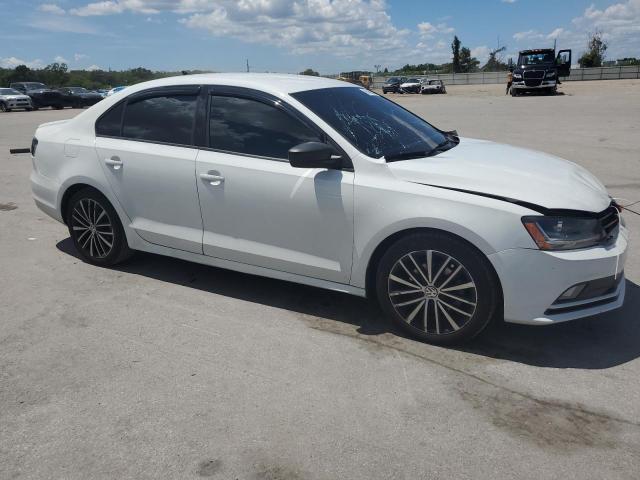 3VWD17AJ3HM410375 - 2017 VOLKSWAGEN JETTA SPORT Weiß Foto 4