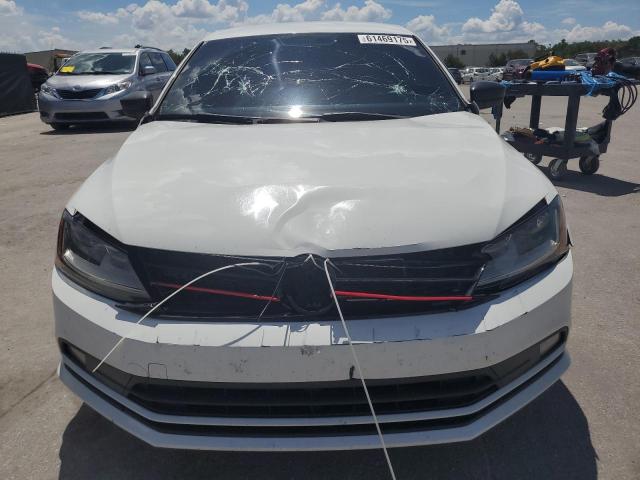3VWD17AJ3HM410375 - 2017 VOLKSWAGEN JETTA SPORT Weiß Foto 5
