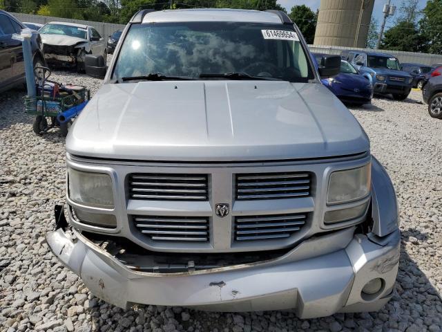 1D8GU58617W725205 - 2007 DODGE NITRO R/T SILVER photo 5