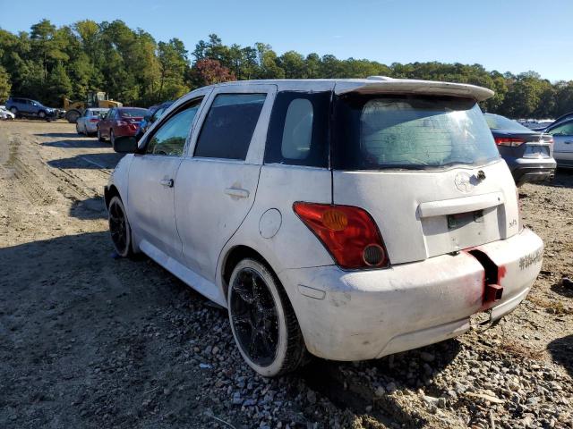 JTKKT624650096283 - 2005 TOYOTA SCION XA WHITE photo 3