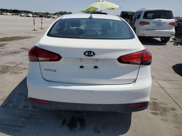 3KPFK4A72JE202516 - 2018 KIA FORTE LX WHITE photo 6