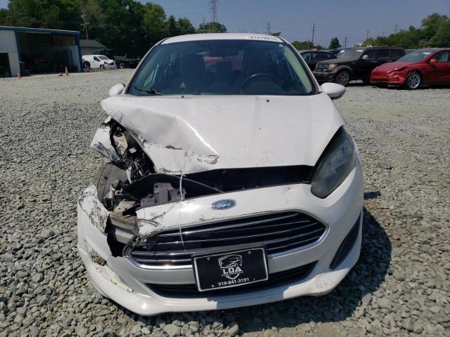 3FADP4EJ5EM215843 - 2014 FORD FIESTA SE WHITE photo 5