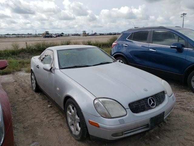 WDBKK47F0WF051345 - 1998 MERCEDES-BENZ SLK 230 KOMPRESSOR SILVER photo 1