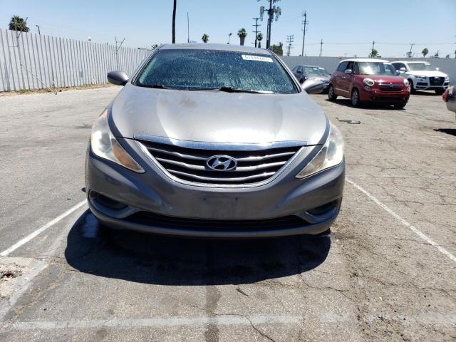 5NPEB4AC3CH450295 - 2012 HYUNDAI SONATA GLS GRAY photo 5