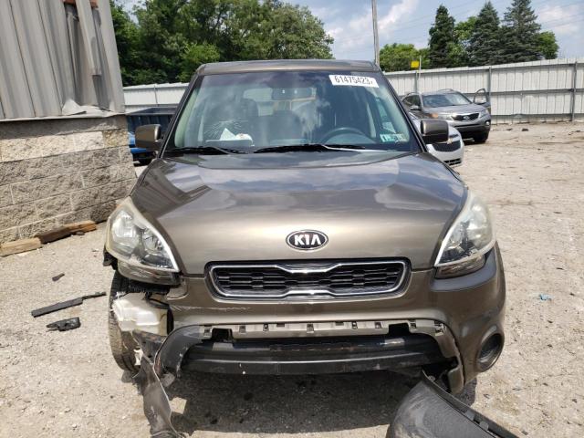 KNDJT2A59D7550554 - 2013 KIA SOUL BROWN photo 5