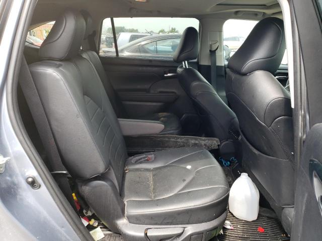 5TDGZRBH7LS039102 - 2020 TOYOTA HIGHLANDER XLE BLUE photo 11