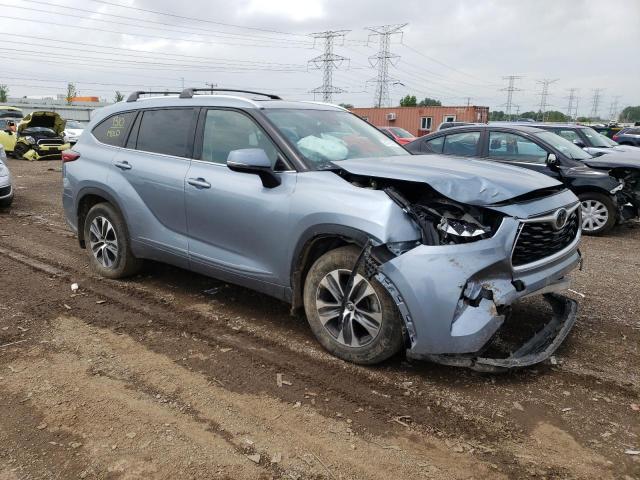 5TDGZRBH7LS039102 - 2020 TOYOTA HIGHLANDER XLE BLUE photo 4