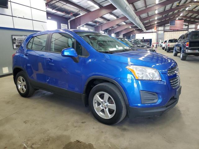 KL7CJPSB8FB080899 - 2015 CHEVROLET TRAX 1LS BLUE photo 4