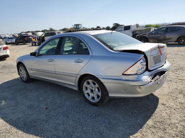 WDBRF81J65F693672 - 2005 MERCEDES-BENZ C 240 4MATIC SILVER photo 2