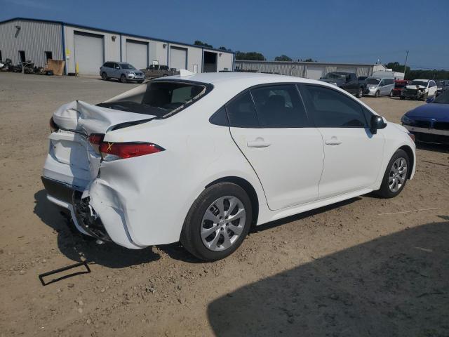 5YFEPMAEXNP351644 - 2022 TOYOTA COROLLA LE WHITE photo 3