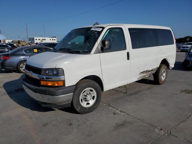 1GAWGFFG9H1334779 - 2017 CHEVROLET EXPRESS G2 LT WHITE photo 1