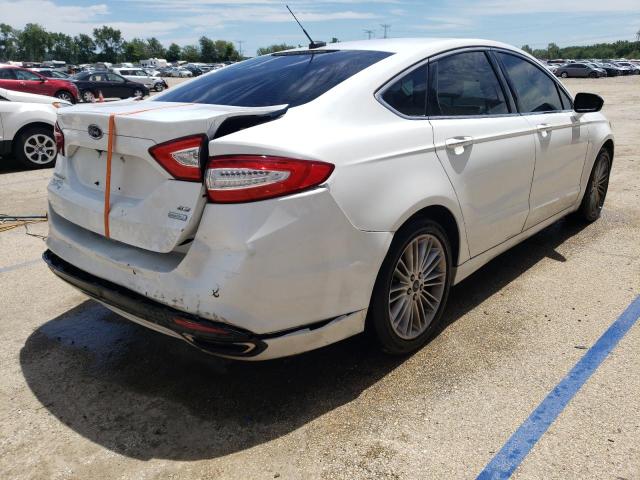 3FA6P0H92GR381441 - 2016 FORD FUSION SE WHITE photo 3