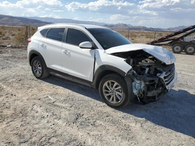 KM8J3CA4XJU709295 - 2018 HYUNDAI TUCSON SEL WHITE photo 4