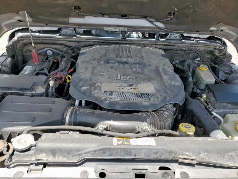 1C4BJWEG8DL626852 - 2013 JEEP WRANGLER U SAHARA ვერცხლისფერი ფოტო 11