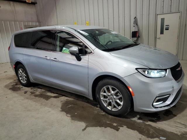 2C4RC1BG6PR623850 - 2023 CHRYSLER PACIFICA TOURING L SILVER photo 4