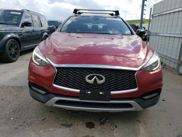 SJKCH5CR9HA015337 - 2017 INFINITI QX30 BASE RED photo 5