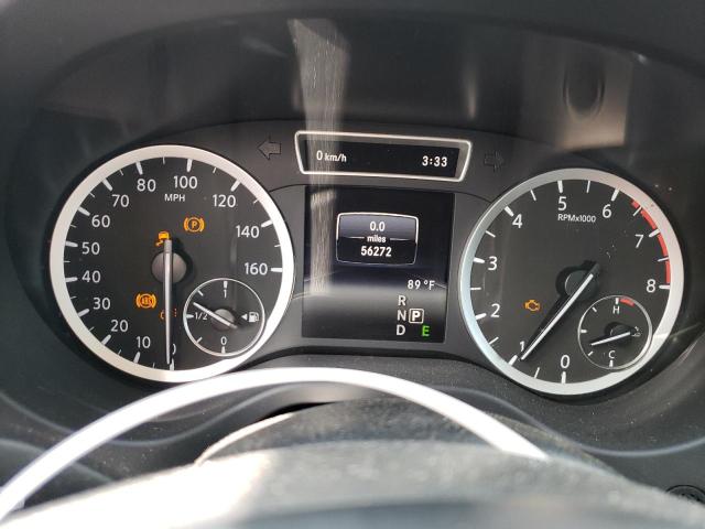 SJKCH5CR9HA015337 - 2017 INFINITI QX30 BASE RED photo 9