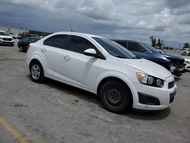 1G1JA5SH2D4178453 - 2013 CHEVROLET SONIC LS WHITE photo 4