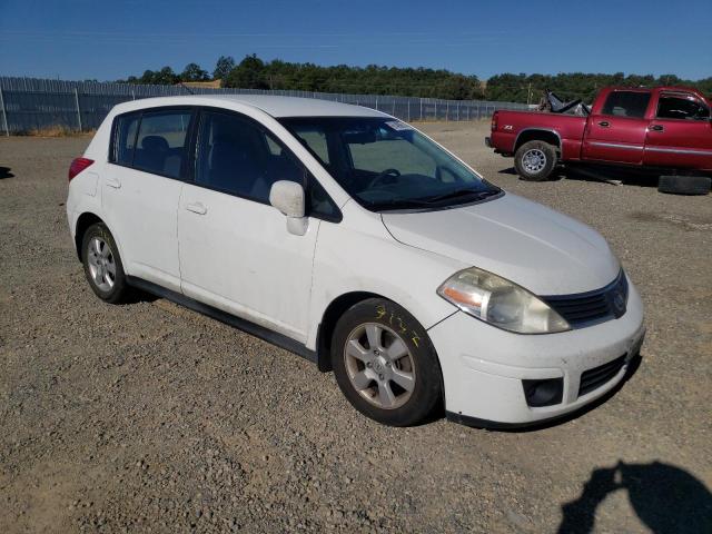 3N1BC13E97L367394 - 2007 NISSAN VERSA S WHITE photo 4