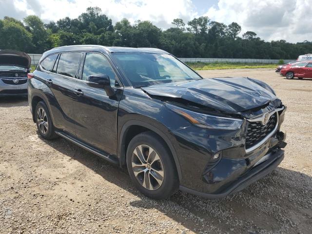 5TDGZRAH7MS520504 - 2021 TOYOTA HIGHLANDER XLE შავი ფოტო 4
