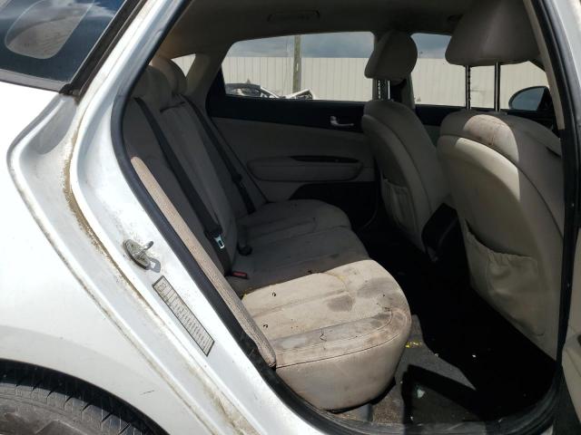 5XXGT4L37JG217466 - 2018 KIA OPTIMA LX WHITE photo 10