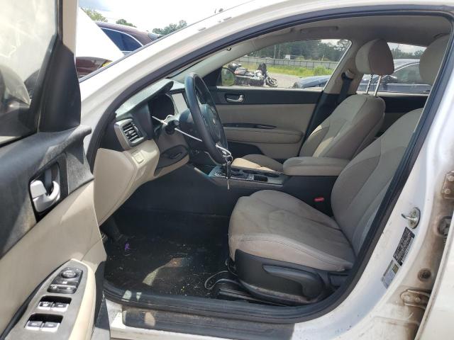 5XXGT4L37JG217466 - 2018 KIA OPTIMA LX WHITE photo 7